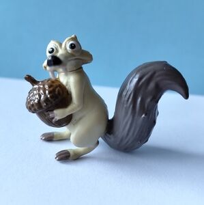 RARE 2016 FOX Ice Age 5: Collision Course - Scrat - Squirrel Mini Figure Toy